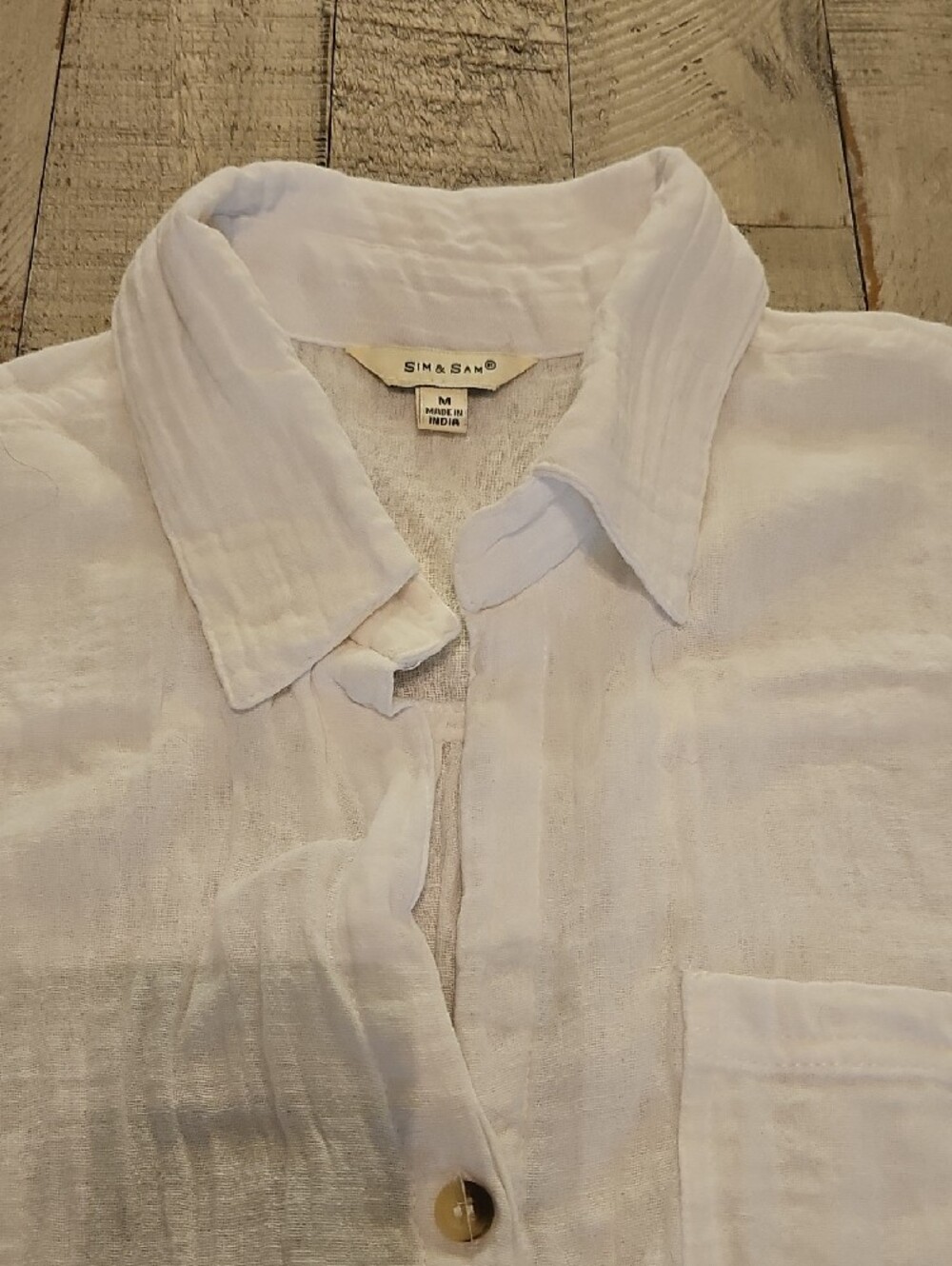 Sim & Sam White Gauzy Button-Down High-Lo Shirt - Picture 2 of 6